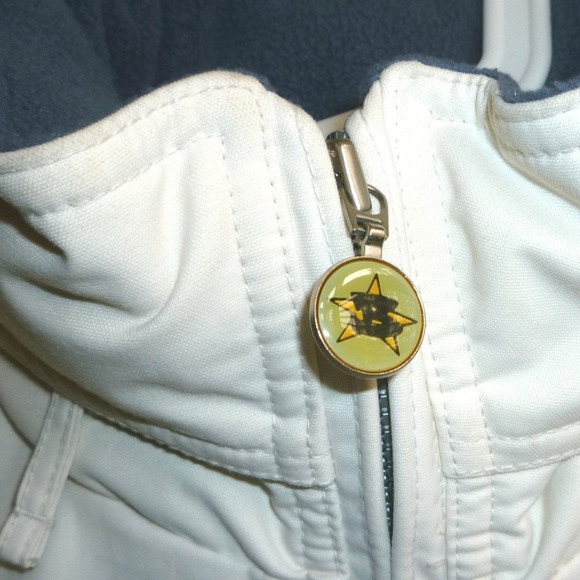 Bombshell Sportswear Snowboard/Ski Jacket - Picture 6 of 8